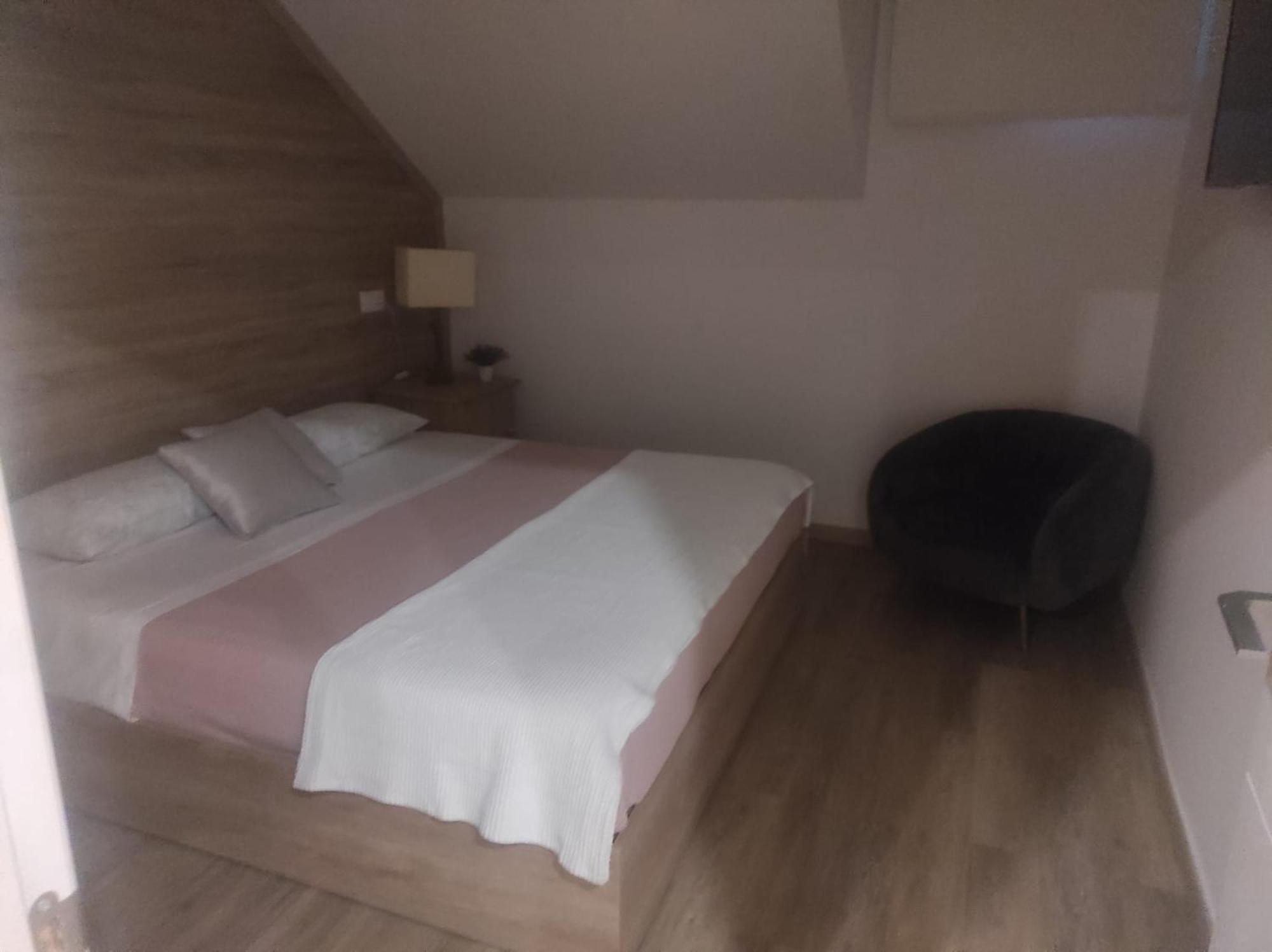Hotel Apartamentos Seven Rooms Punta Umbria Exterior photo